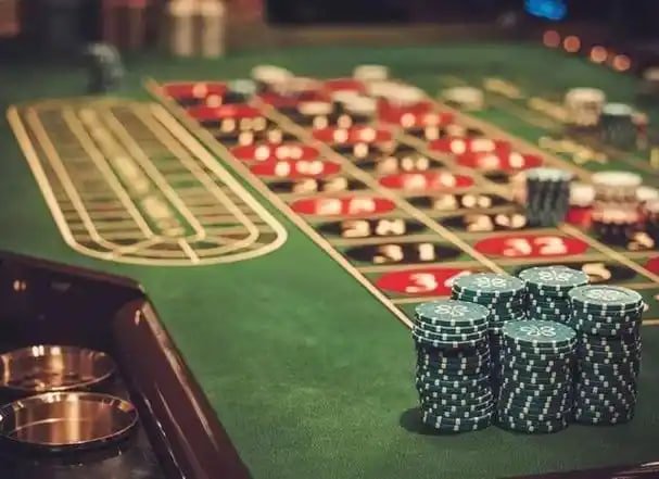 vvegas ကာစီနို Live Dealer Baccarat မြန်မာ ကစားသမားများ ကစားနေသောပုံ